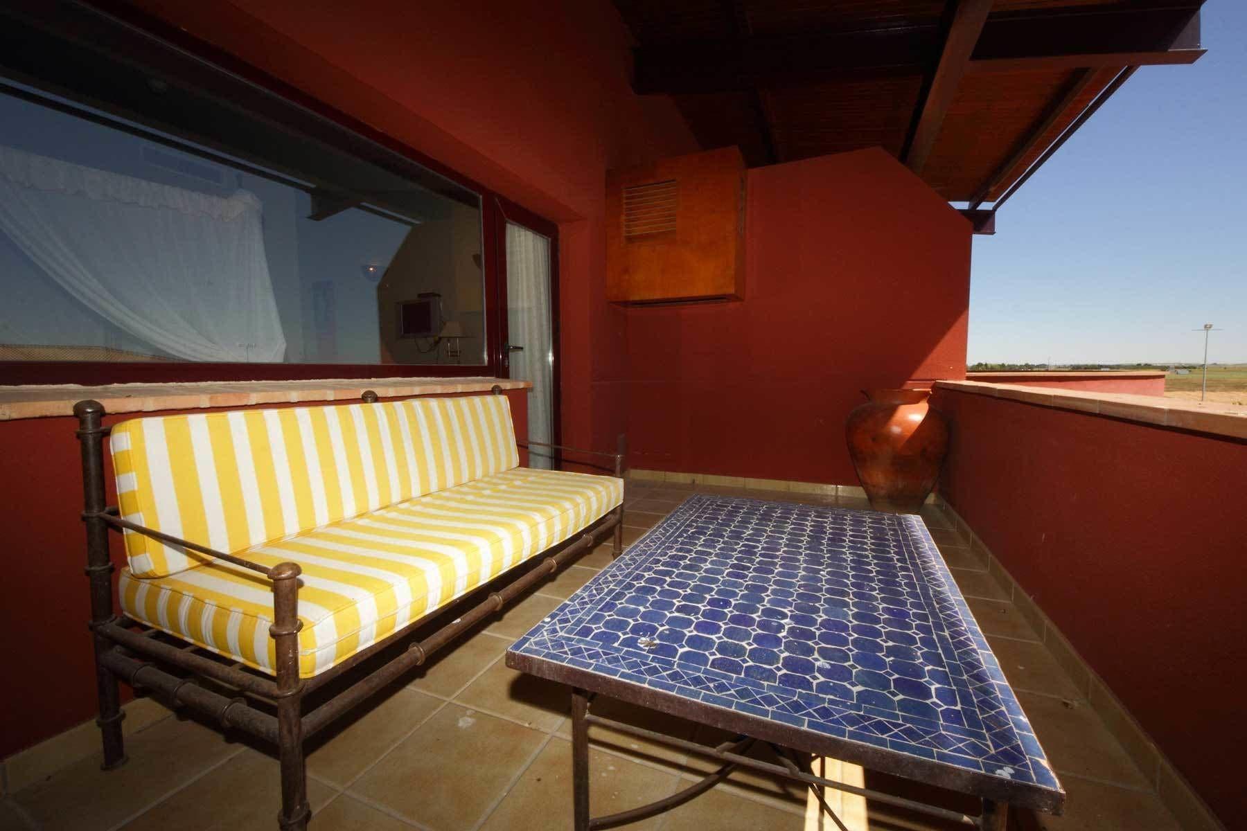 Hotel Chateau Vinasoro Alcazar de San Juan Esterno foto