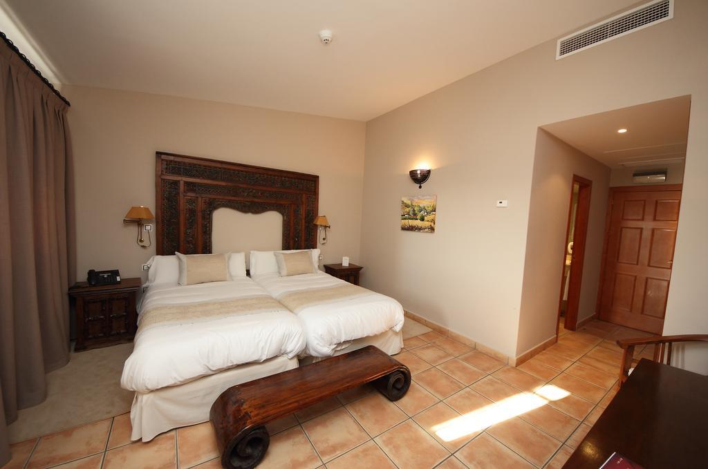 Hotel Chateau Vinasoro Alcazar de San Juan Camera foto
